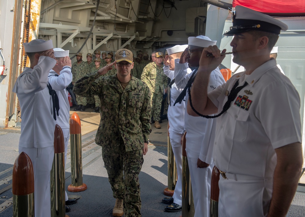 USS Truxtun Holds Change of Command