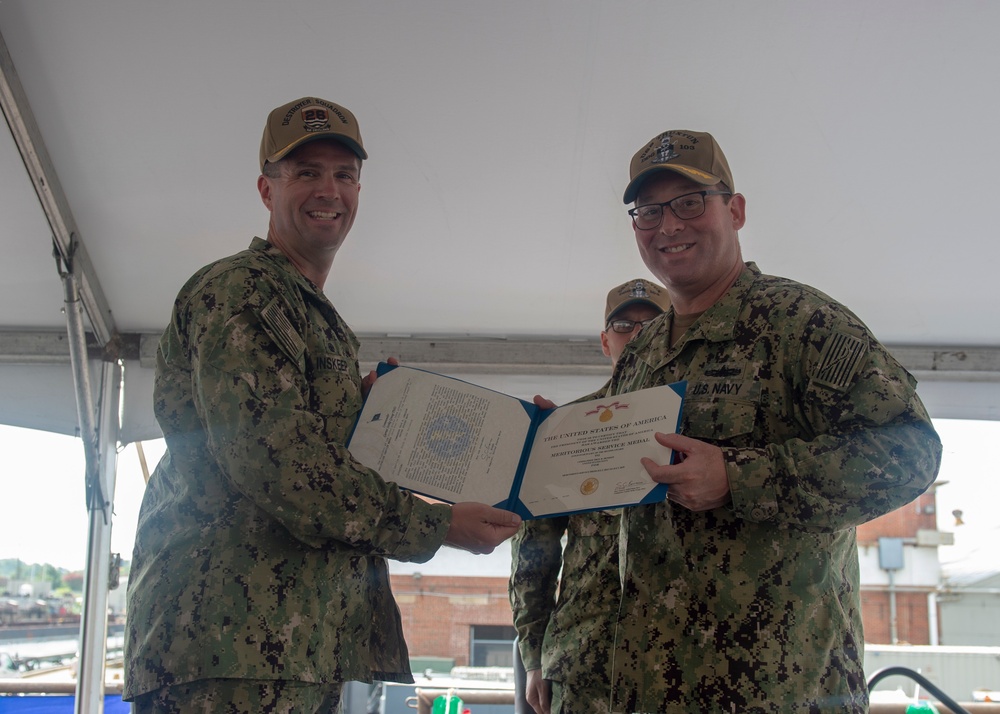 USS Truxtun Holds Change of Command