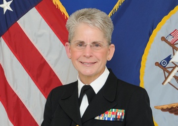 Operational Health Support Unit Jacksonville commanding officer receives nursing award