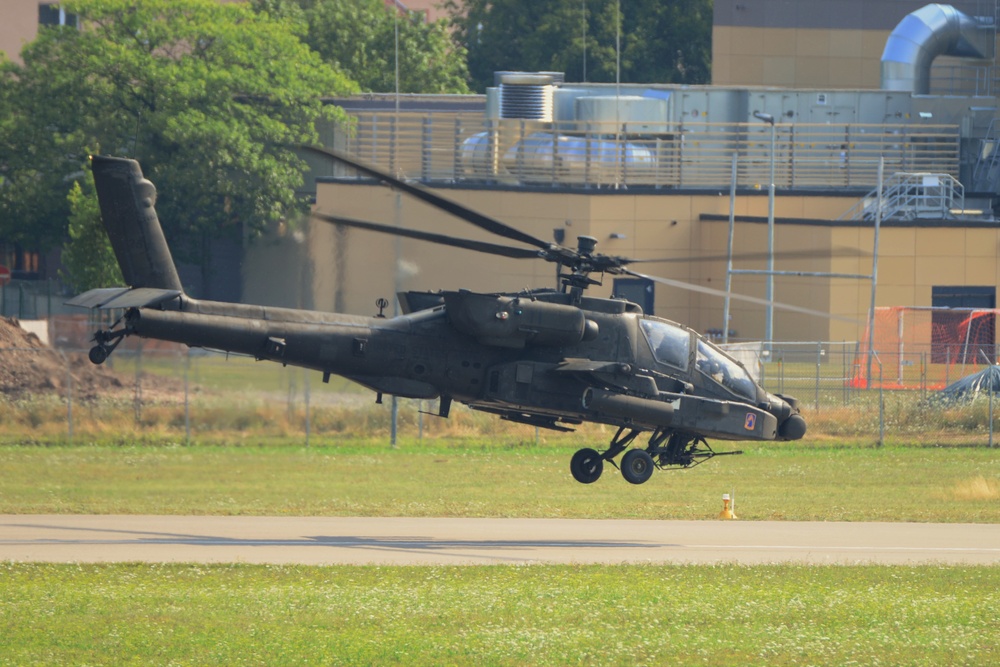 Apache Helicopter Traffic Pattern Training Flight