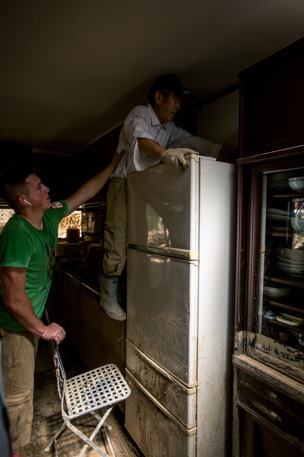 MCAS Iwakuni residents volunteer in flood clean up