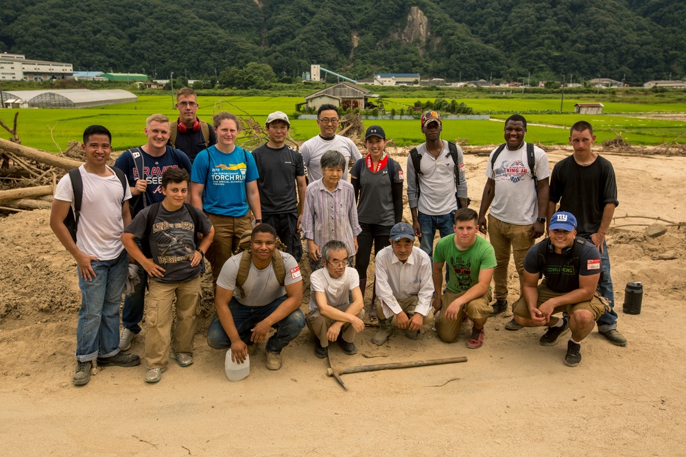 MCAS Iwakuni residents volunteer in flood clean up