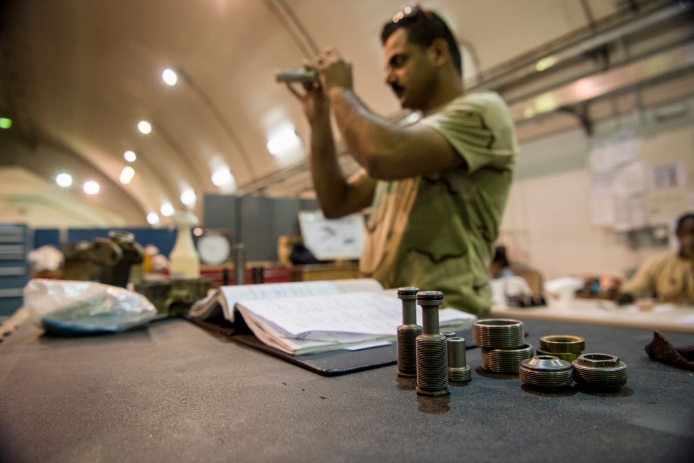 Iraqi F-16 Maintenance