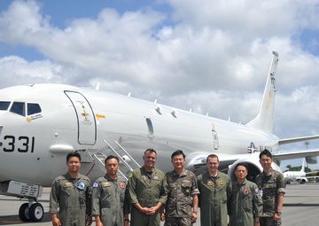 ROKN Adm. Visits CTF-172 during RIMPAC 2018