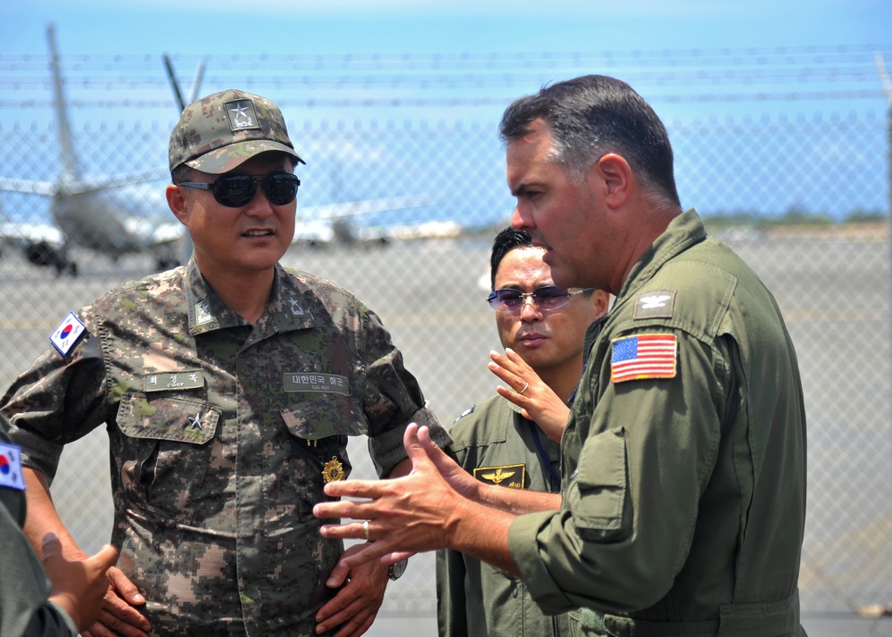 ROKN Adm. Visits CTF-172 during RIMPAC 2018