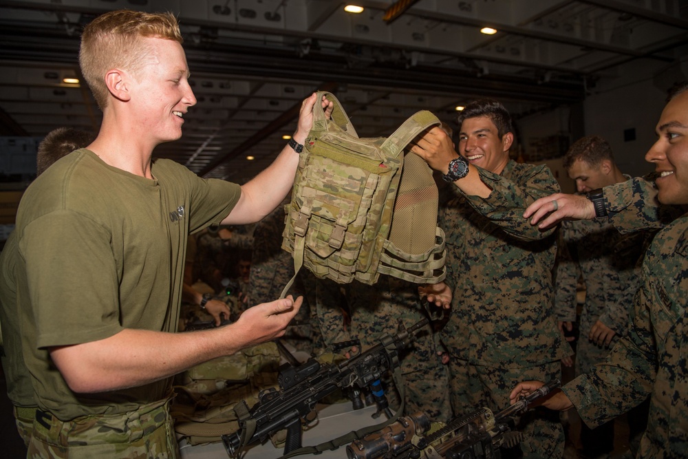 HMAS Adelaide hosts social during RIMPAC 2018