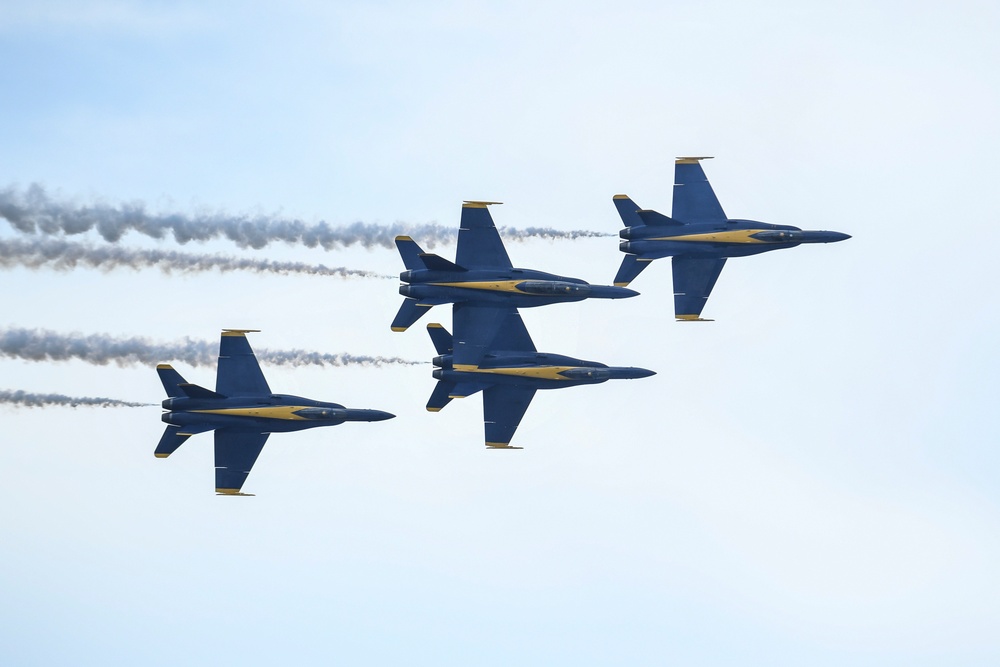 U.S. Navy Blue Angels Perform at Fargo-Moorhead Metro Navy Week