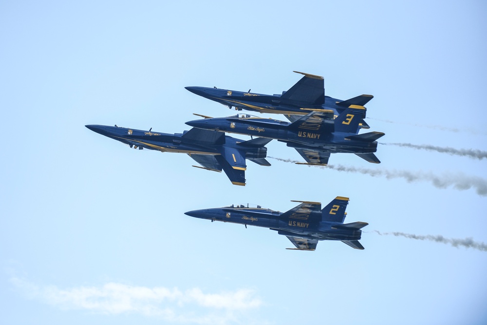 U.S. Navy Blue Angels Perform at Fargo-Moorhead Metro Navy Week