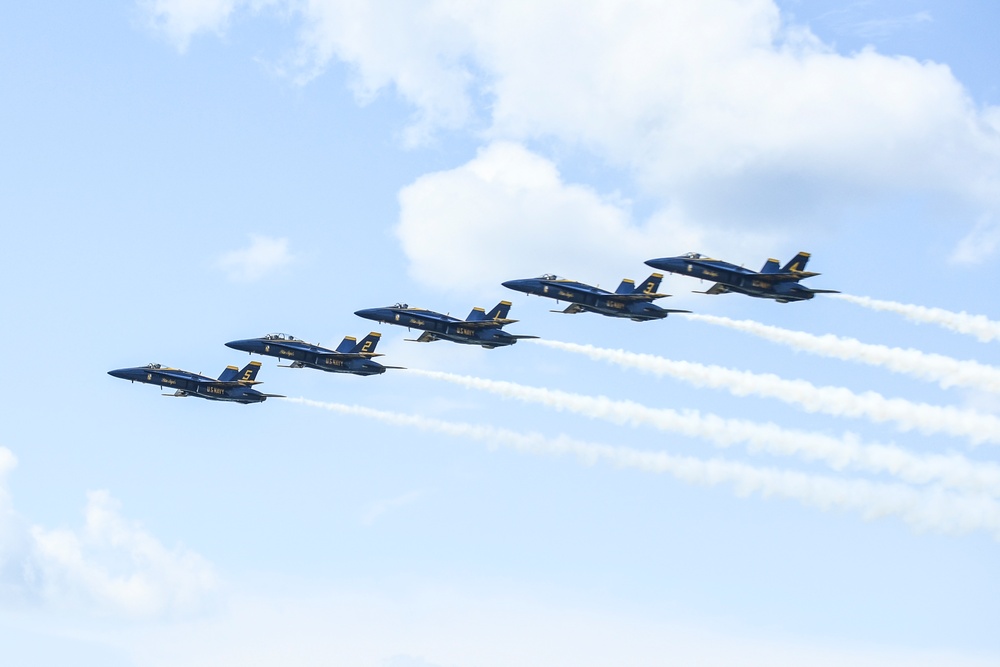 U.S. Navy Blue Angels Perform at Fargo-Moorhead Metro Navy Week