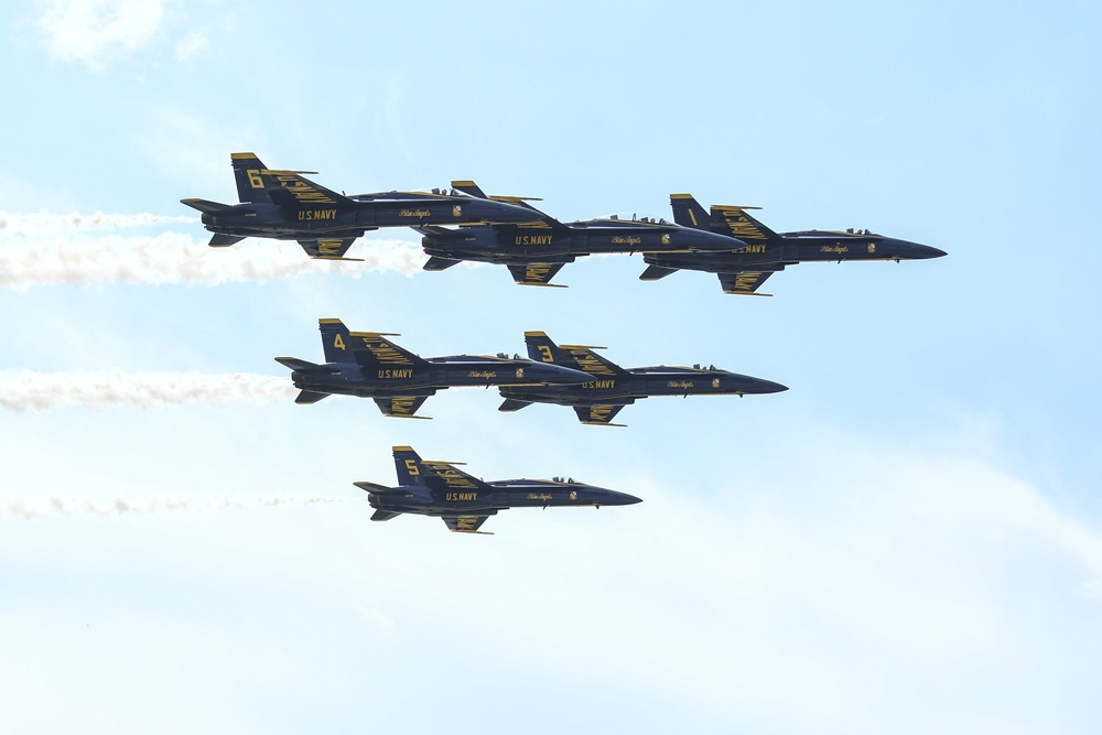 U.S. Navy Blue Angels Perform at Fargo-Moorhead Metro Navy Week