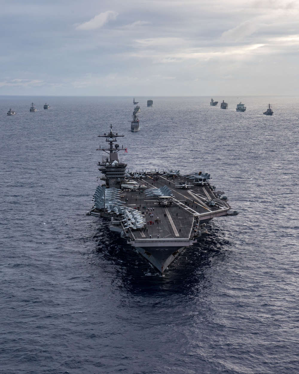 Multinational fleet conducts RIMPAC 2018 photo exercise