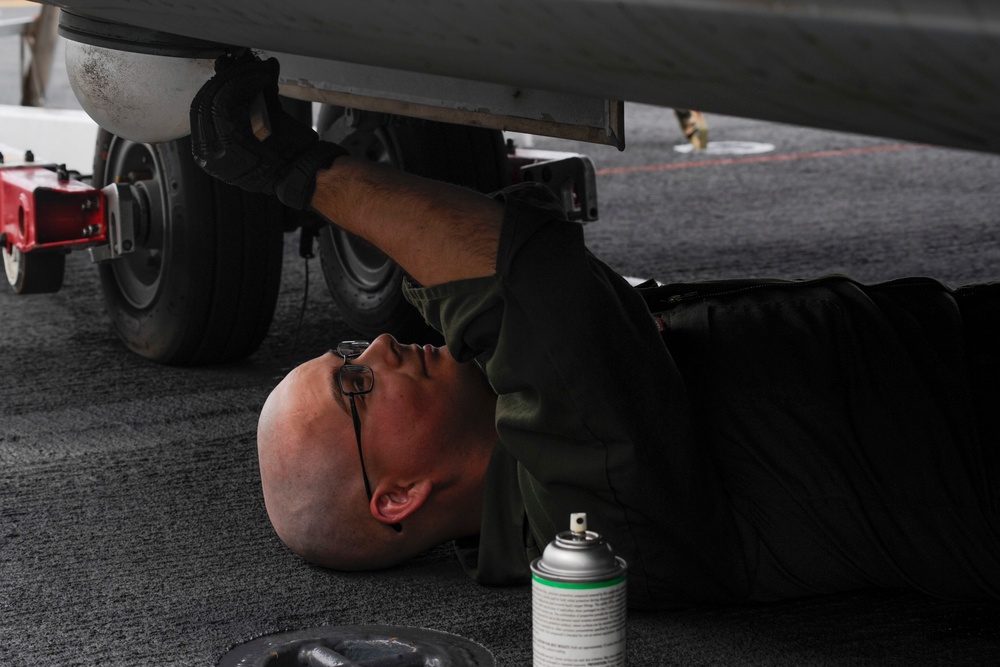 Essex Amphibious Ready Group and 13th Marine Expeditionary Group Exercise