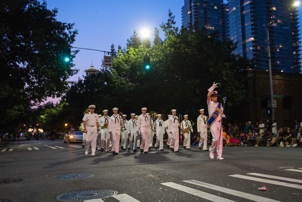 DVIDS Images U.S. Navy Participates in Alaska Airlines Seafair