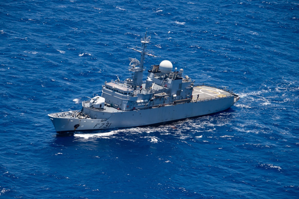 FS Prairial sails with partner nations during RIMPAC