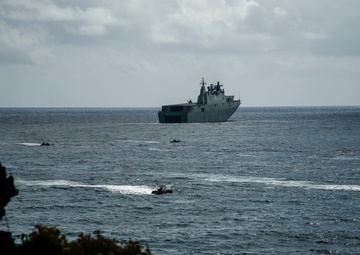 RIMPAC participants conduct Amphibious Landing Demonstration