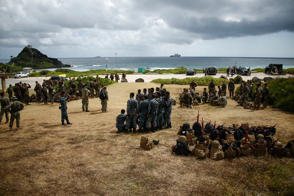 DVIDS Images RIMPAC participants conduct Amphibious Landing