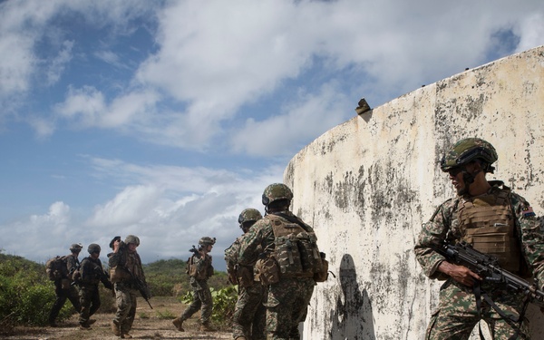 RIMPAC participants conduct Amphibious Landing Demonstration