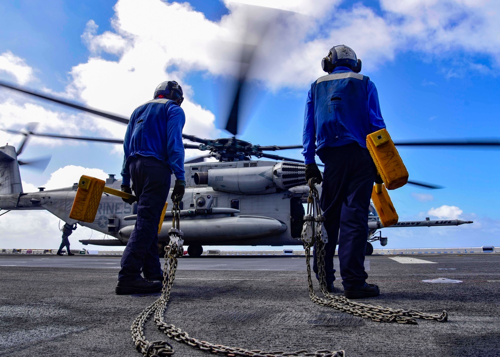 Essex Amphibious Ready Group and 13th Marine Expeditionary Group Exercise