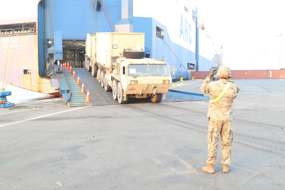 1st Armored Brigade Combat Team, 1st Cavalry Division lands at Port of Antwerp to begin training in Support of Atlantic Resolve