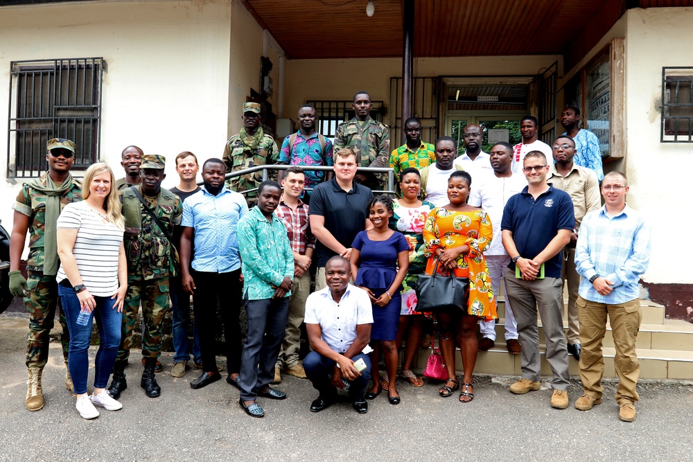 Soldier donates to school in Ghana