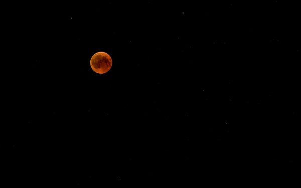 Blood Moon over the skies of Iraq