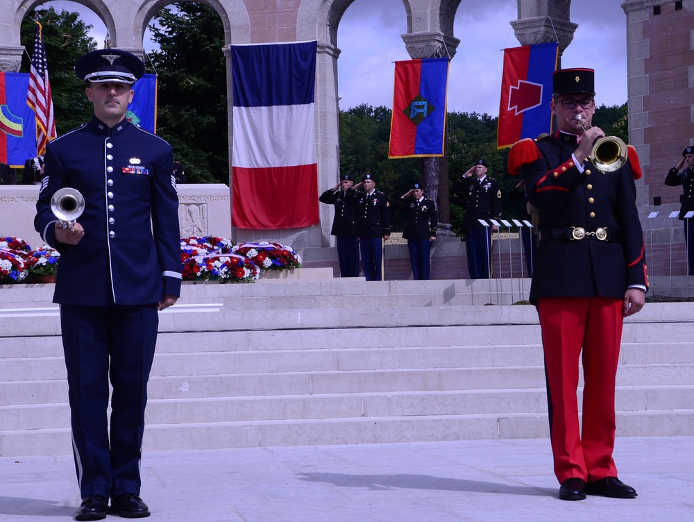 World War I memorial at Oise- Aisne American Cemetery