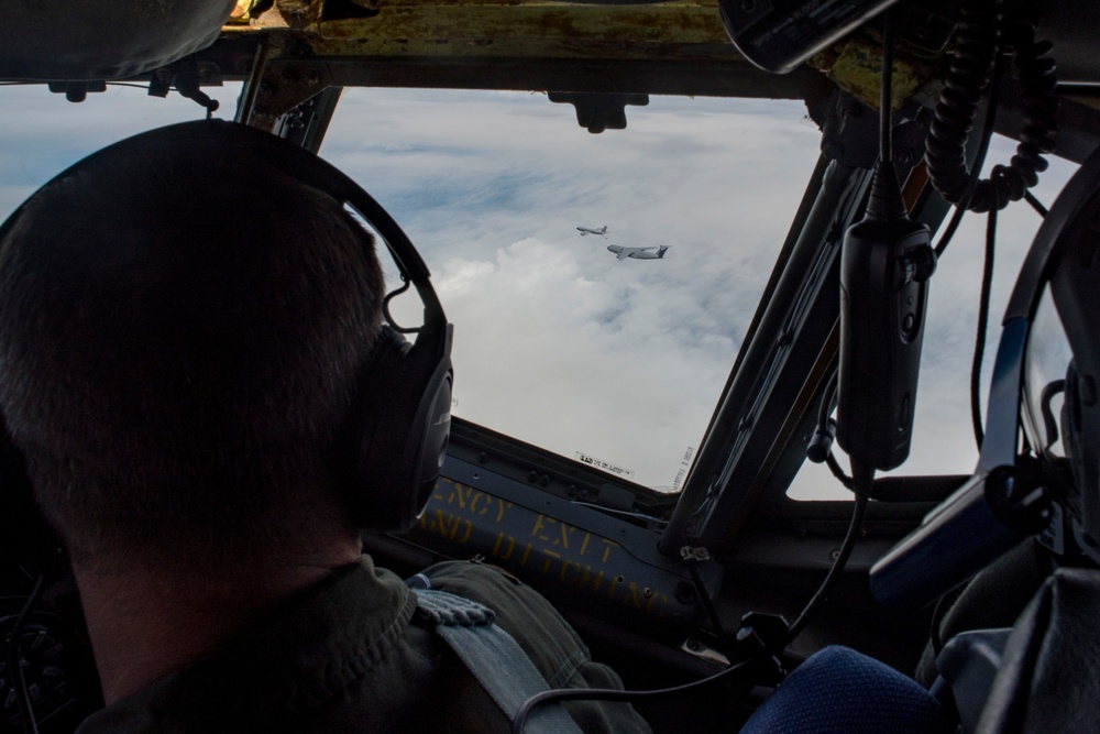 121st ARW KC-135 Stratotanker refuels Dover AFB C-5 Galaxy