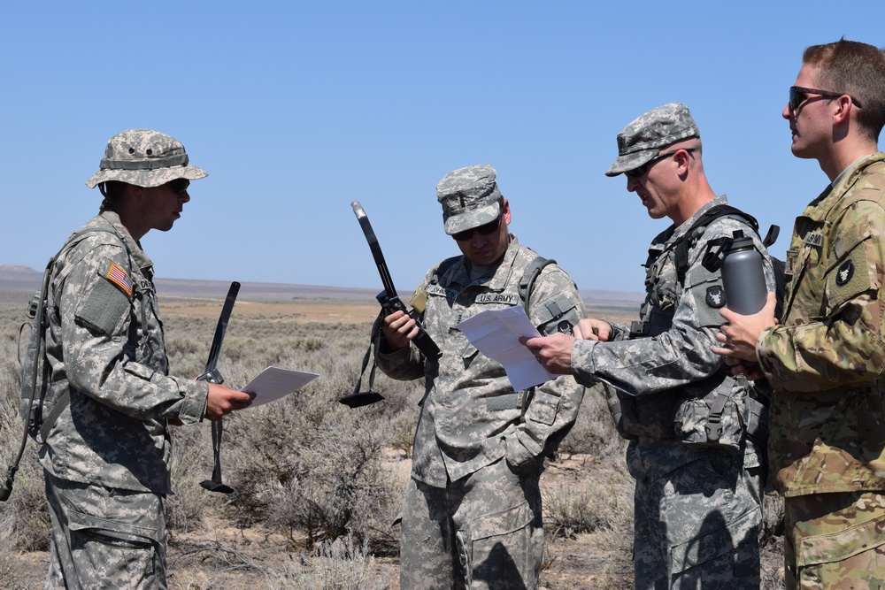 The 183rd Assault Helicopter Battalion trains personnel recovery, CSEL radio