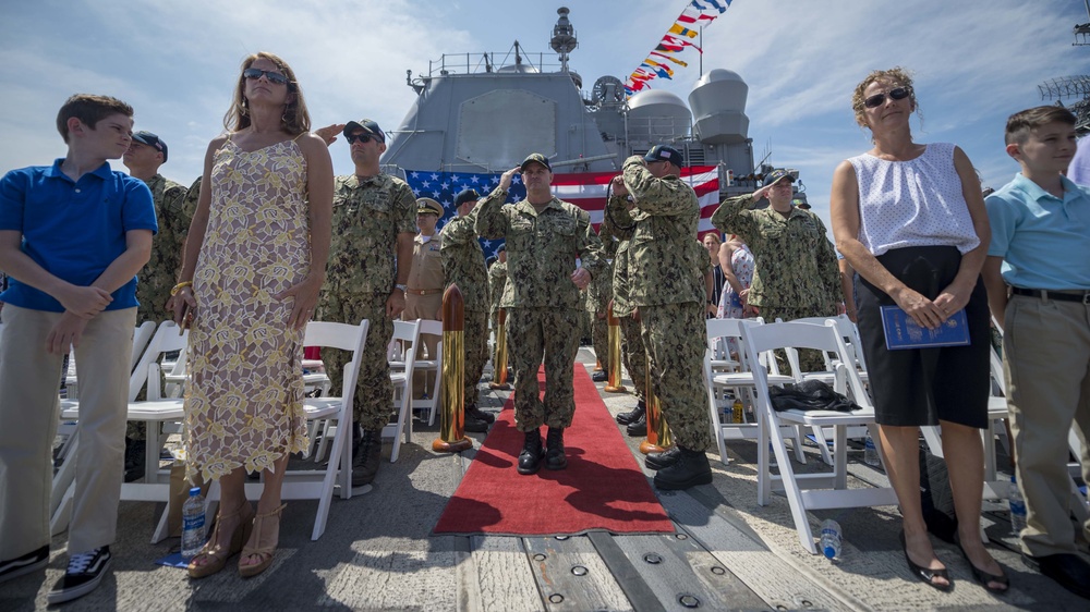 USS Chancellorsville conducts Change of Command ceremony