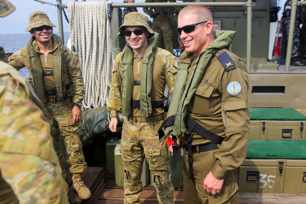 Rear Admr. Ben-Moshe visits HMAS Adelaide