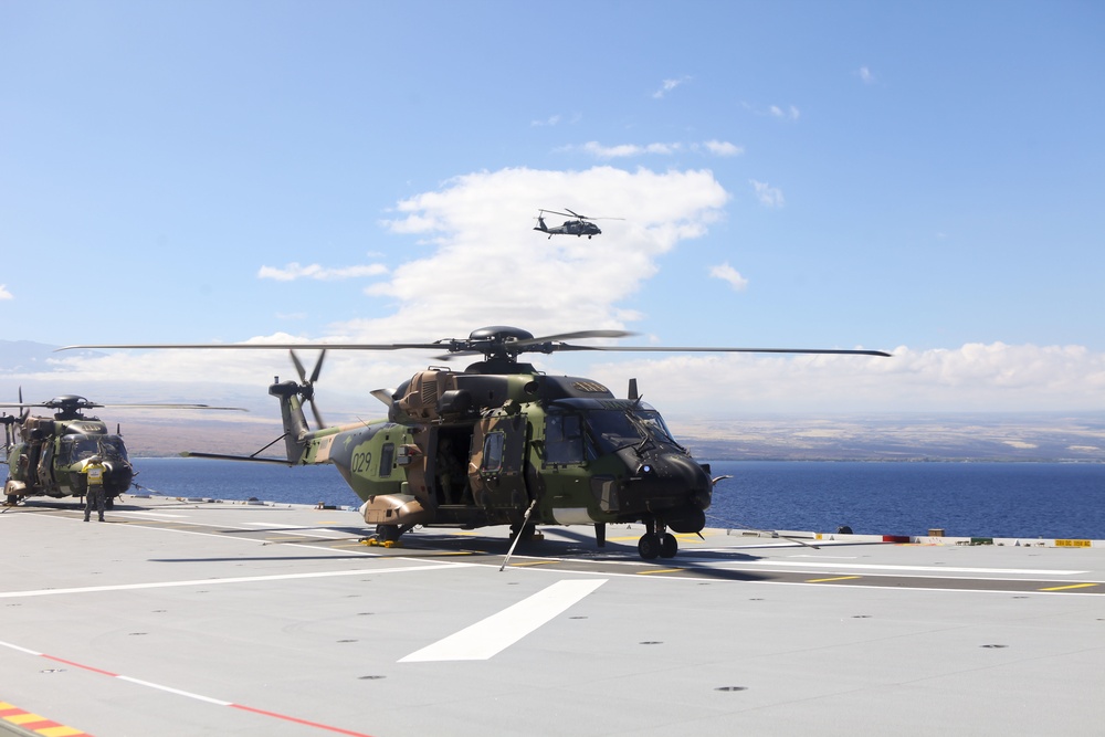 Australian pilots conduct touch down ops aboard HMAS Adelaide