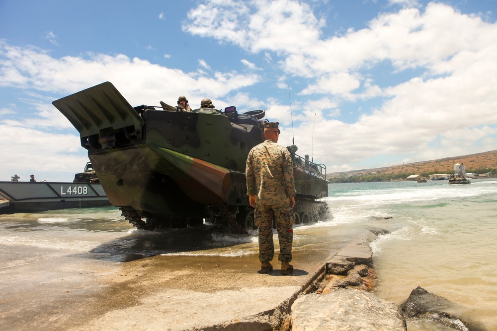 U.S. Marines return U.S., foreign forces from PTA to HMAS Adelaide