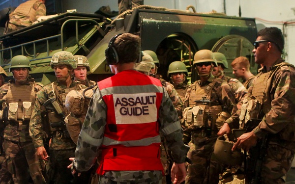 Tonga, U.S. Marines return to HMAS Adelaide during RIMPAC