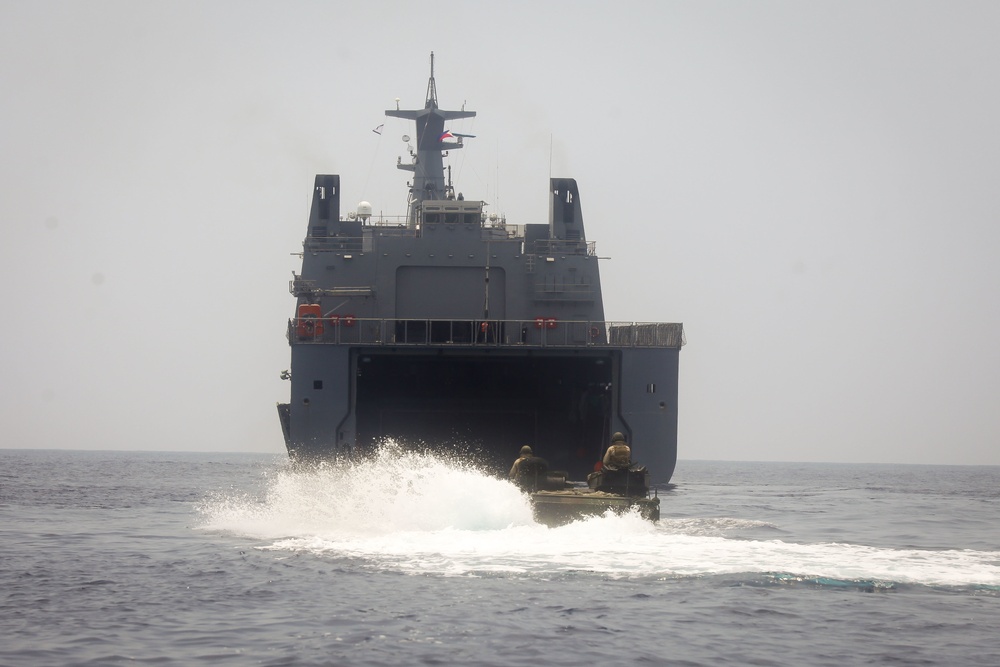 U.S. Marines embark aboard Philippine ship