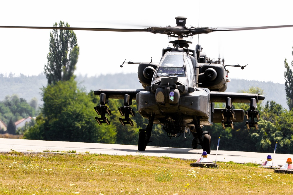 4th CAB Apaches arrive in Illesheim
