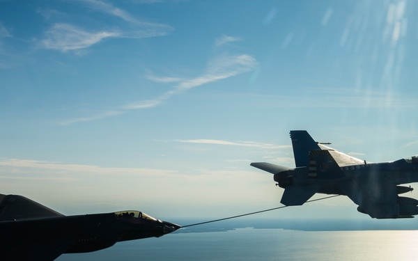 F-35C Advanced Aerial Refueling Control Law test