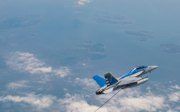 F-35B Advanced Aerial Refueling Control Law test