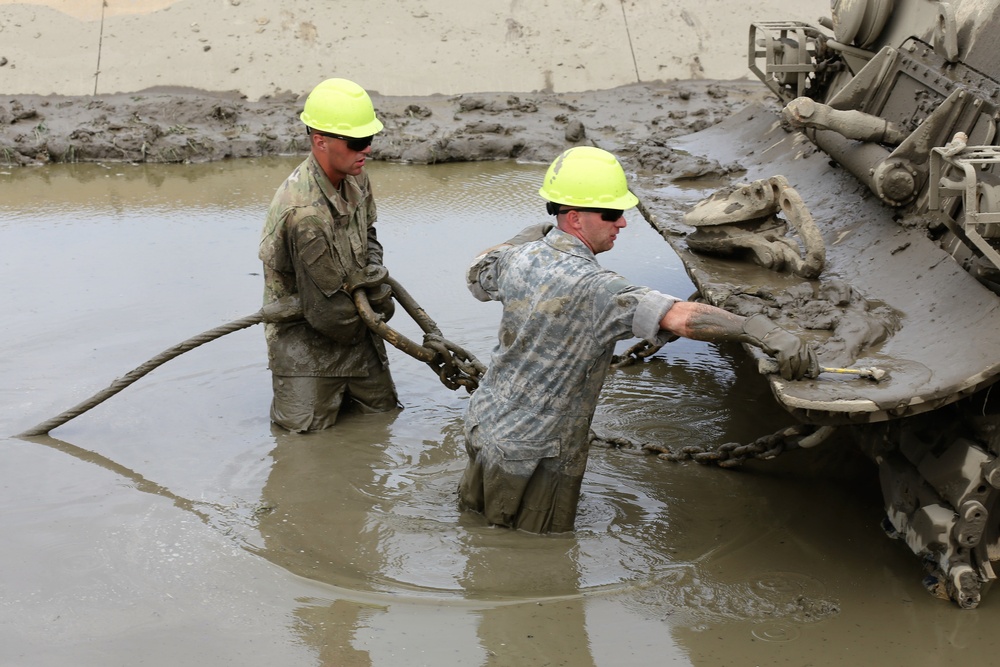 Tracked Vehicle Recovery Course students train at Fort McCoy