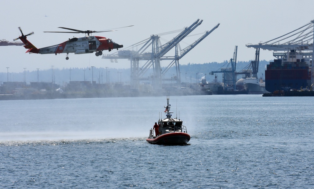 Coast Guard participates in Seattle's 69th annual Seafair Parade of Ships