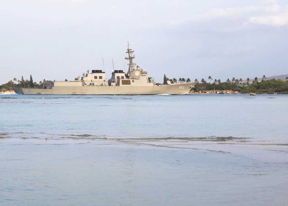 Yulgok Yi (DDG 992) Returns to Pearl Harbor after at-sea phase of RIMPAC