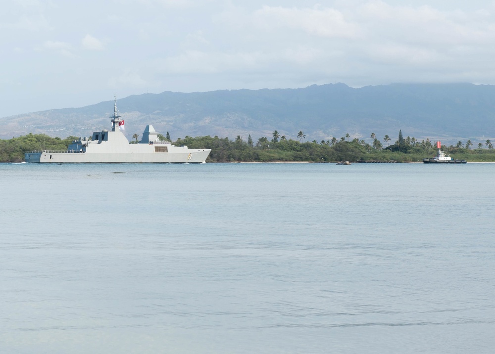 RSS Tenacious (71) Returns to Pearl Harbor After At-Sea Phase of RIMPAC 2018