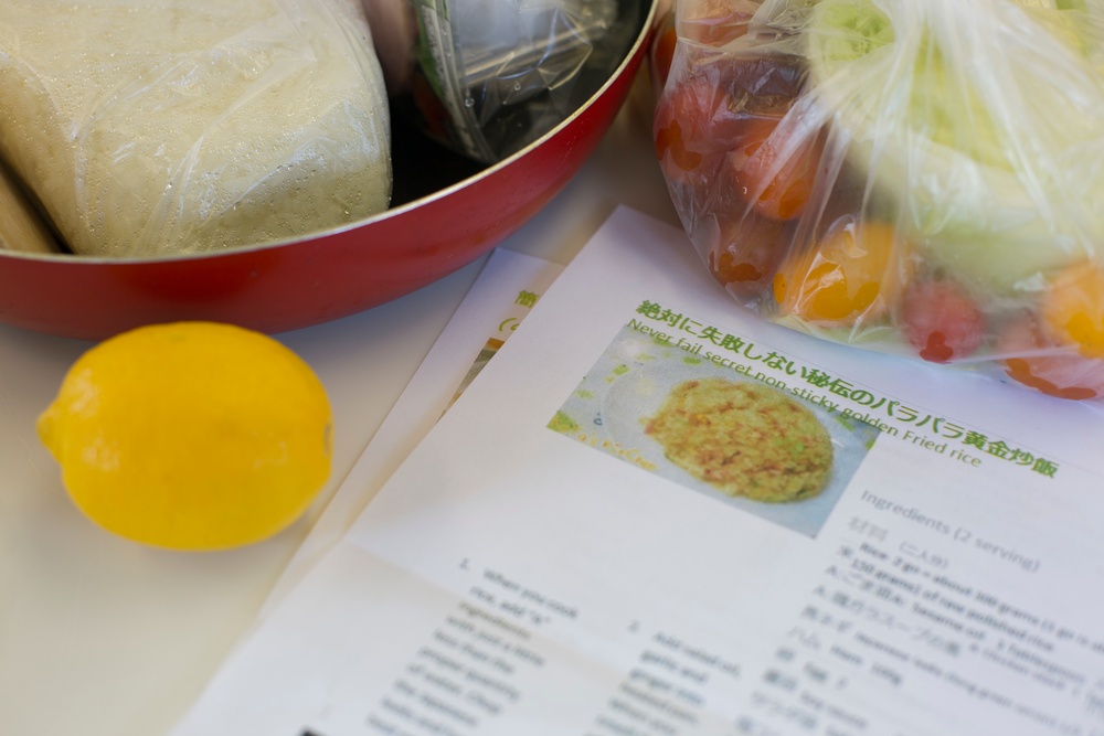 MCAS Iwakuni residents cook Japanese dish and dessert