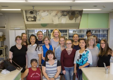 MCAS Iwakuni residents cook Japanese dish and dessert