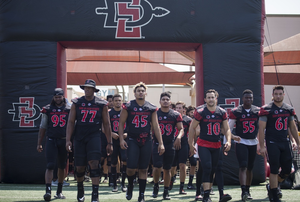 SDSU Football Visits MCAS Miramar