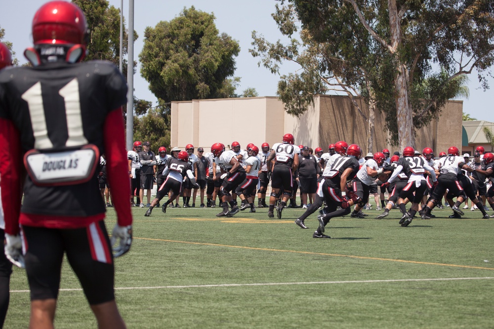 SDSU Football Visits MCAS Miramar