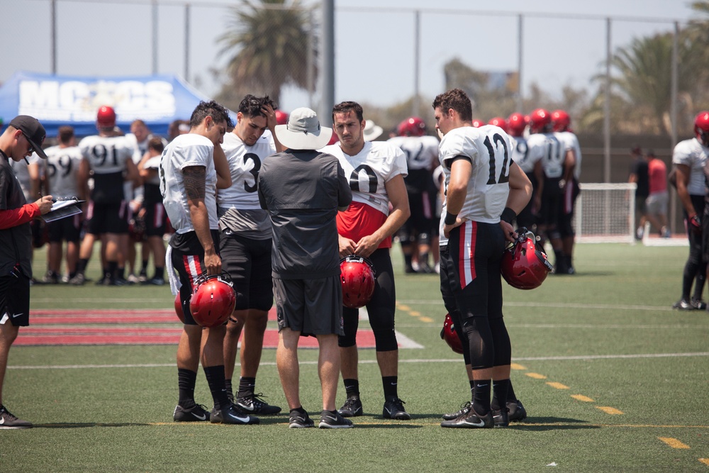 SDSU Football Visits MCAS Miramar