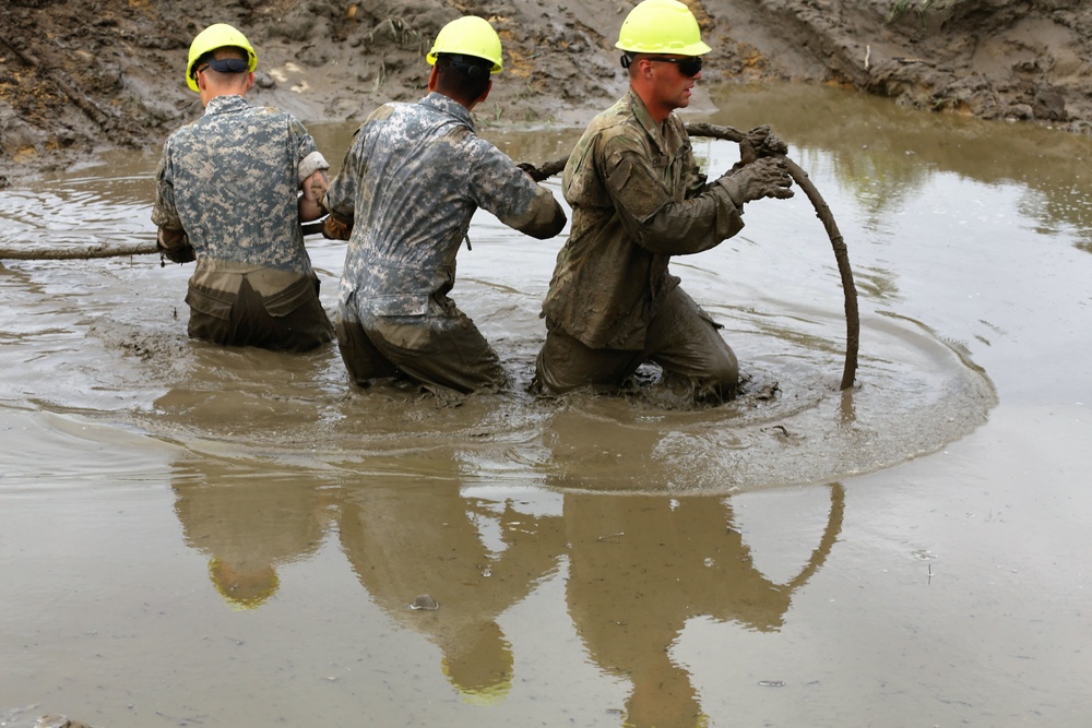 Tracked Vehicle Recovery Course students train at Fort McCoy