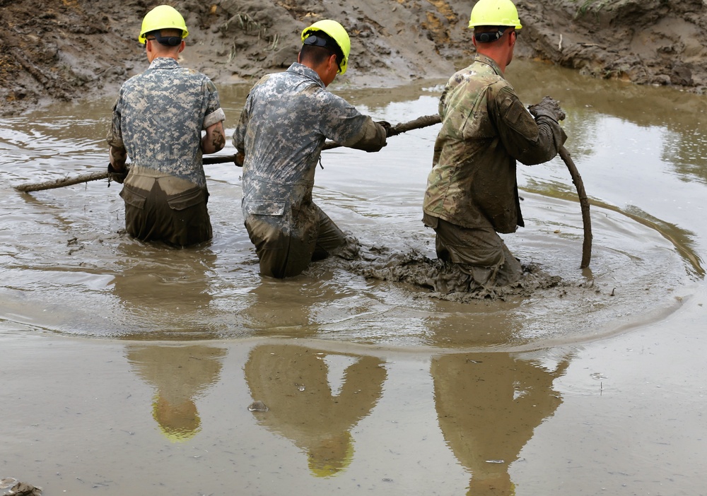 Tracked Vehicle Recovery Course students train at Fort McCoy