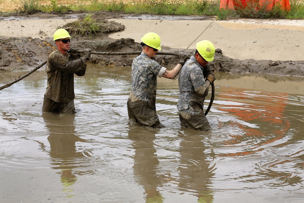 Tracked Vehicle Recovery Course students train at Fort McCoy