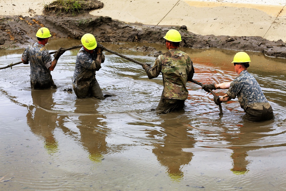 Tracked Vehicle Recovery Course students train at Fort McCoy